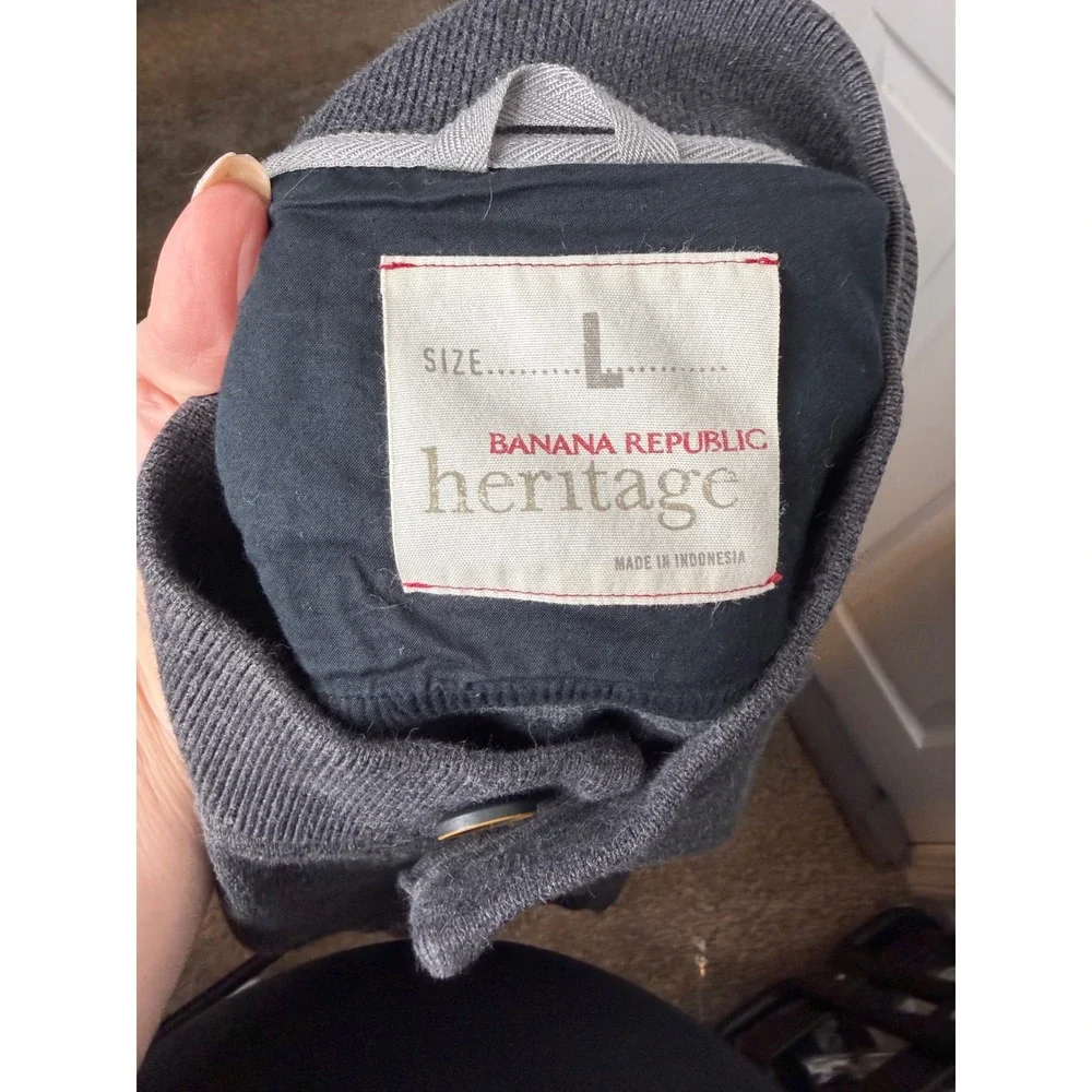 Banana Republic excellent pre